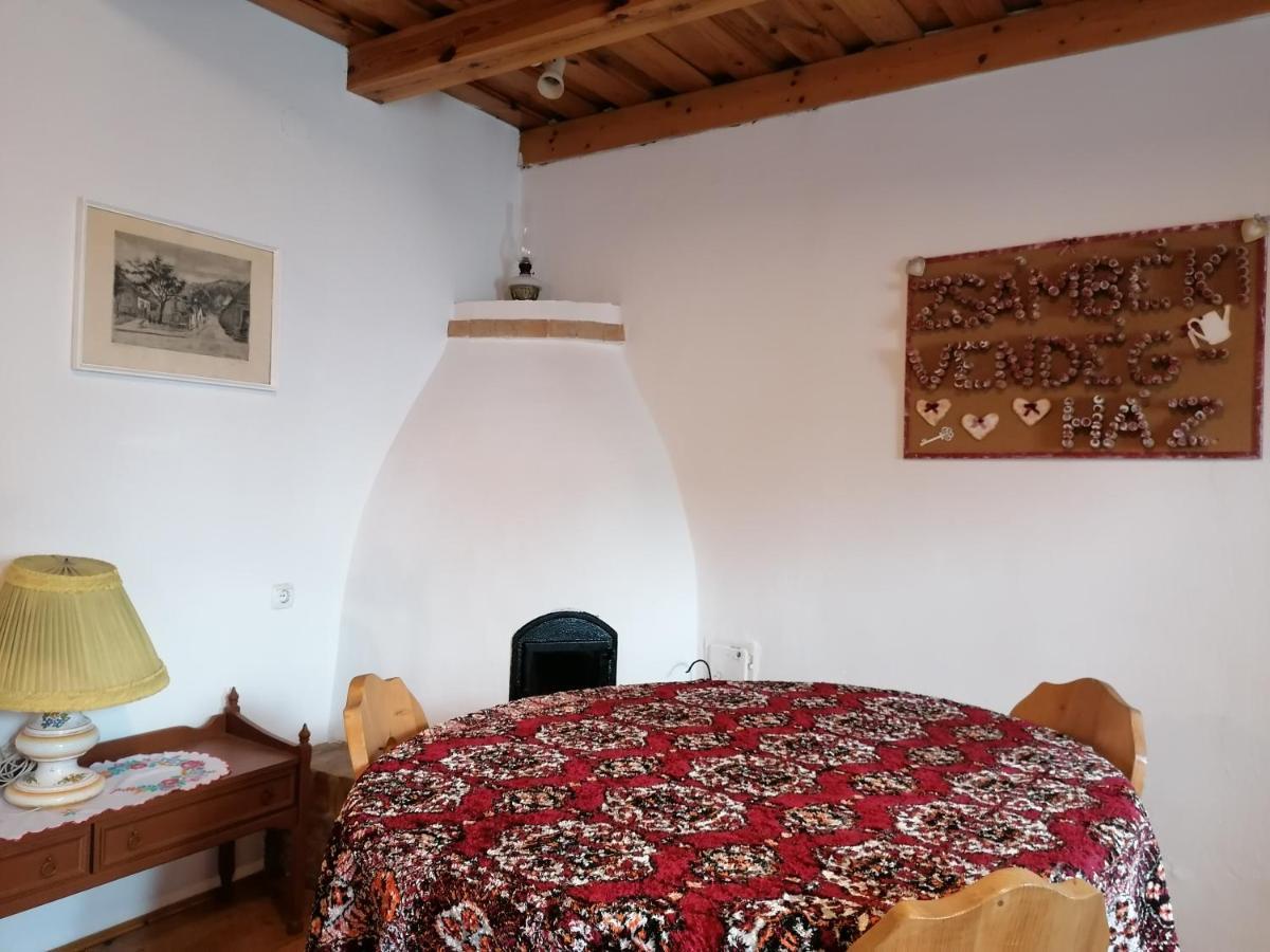 Zsambeki Vendeghaz -Anno1815- Hotel Bagian luar foto